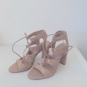 • Vince Camuto Heels •